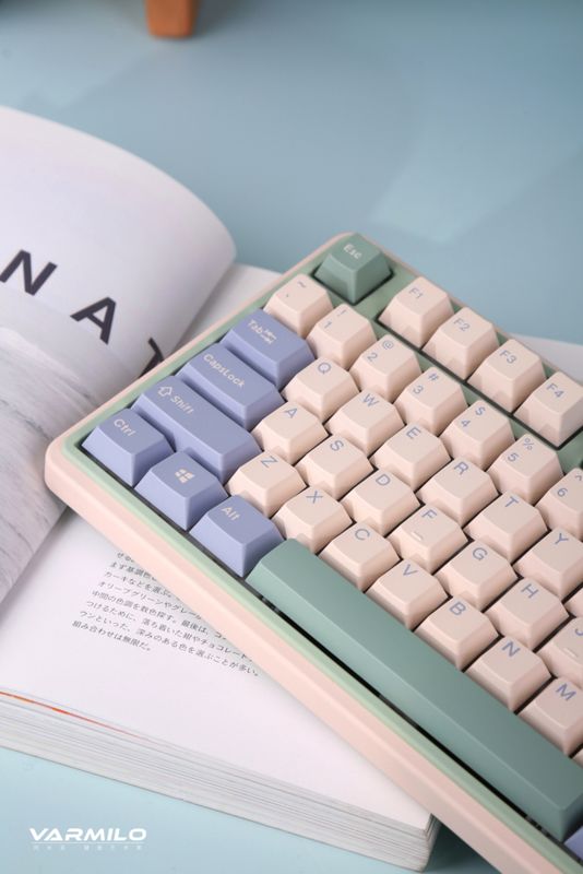 Varmilo VXT81 Minilo Eucalyptus / Gateron G Pro Yellow 2.0 11