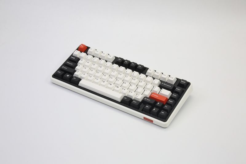 Varmilo VXT81 Minilo Retro / Cherry MX Black Clear-Top 3