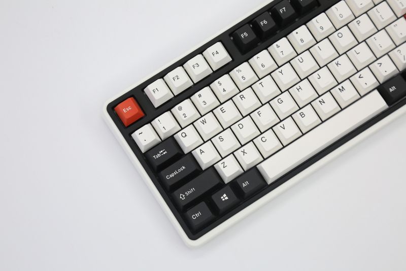 Varmilo VXT81 Minilo Retro / Cherry MX Black Clear-Top 5