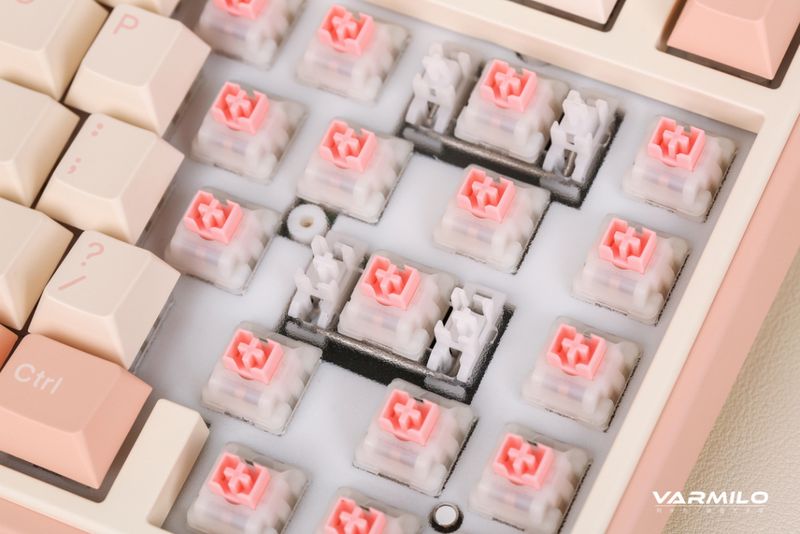 Varmilo VXT81 Minilo Mendozae / Gateron G Pro Yellow 2.0 23